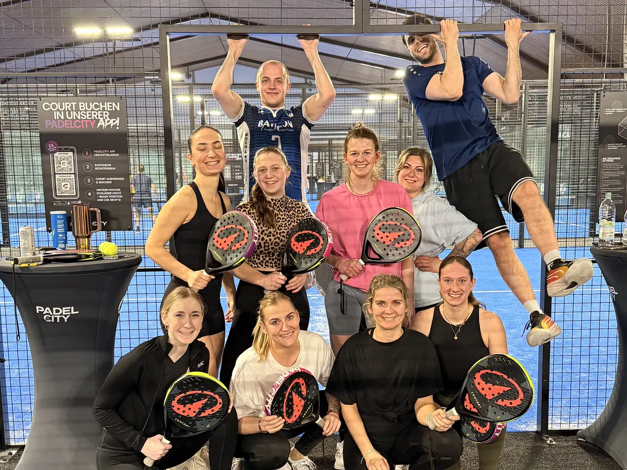 Teamabend auf dem Padelcourt